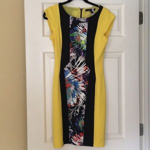 BCBG MAXAZRIA short sleeve dress Size 04